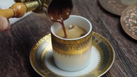 قهوة الجزوة بعد الإفطار… نكهة مميزة ومذاق مُعدل للمزاج