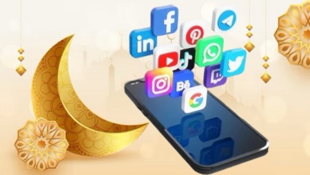 مواقع التواصل الاجتماعي.. تُفقد الشهر بعضا من روحانيته