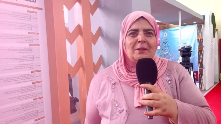 الشاعرة المبدعة حورية آيت إيزم لـ “الموعد اليومي”: مشاركتي في معرض الكتاب بالقاهرة قرّبتني من القارئ العربي
