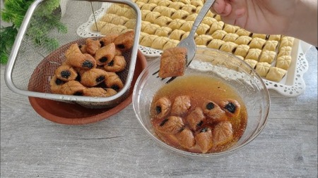 مقروط العسل