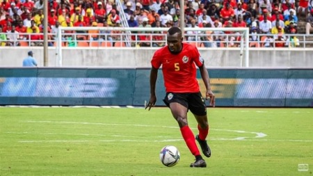 برونو لانجا (لاعب الموزمبيق): “نحن هنا لخلق الصعوبات للجزائريين والحصول على نتيجة جيدة”