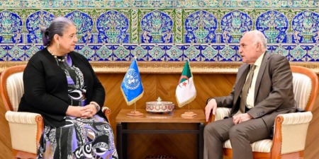 عطاف يؤكد خلال استقباله الممثلة الخاصة للأمين العام للأمم المتحدة: مفتاح الأزمة الليبية بيد الليبيين وحدهم