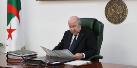 رئيس الجمهورية يترأس اجتماعا لمجلس الوزراء