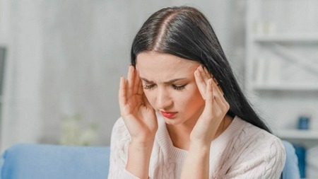 الصداع المتواصل.. قد يدل على مرض خطير