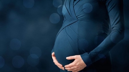 آلام الظهر.. أصعب ما تواجهه المرأة خلال فترة حملها