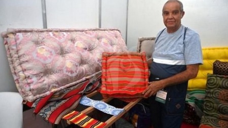 “الطراح”.. مهنة غير آيلة للزوال