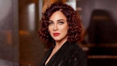 سلاف فواخرجي ترد على وثيقة زواج من بشار الأسد: والله أمر مثير للضحك