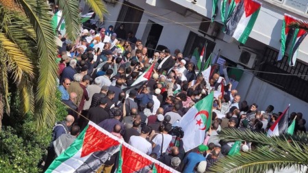 جمعية العلماء المسلمين الجزائريين تدعو إلى وحدة الصف للوقوف في وجه العربدة الصهيونية وإجرامها