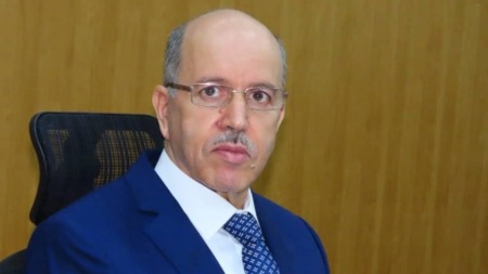 سايحي يوجه توجيهات لتحسين وضعية موظفي قطاع الصحة وتحقيق التنمية المهنية
