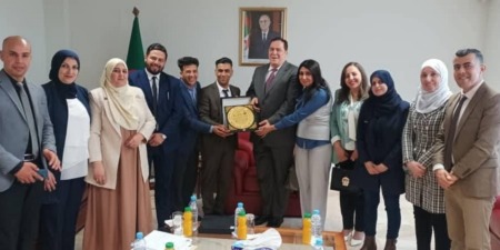 مزيان يستقبل وفدا من اتحاد الصحفيين ويؤكد التزامه بدعم مبادرات النهوض بالإعلام الوطني
