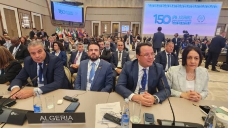 النائب كمال خليفاتي يرافع من طشقند لاعتماد بند طارئ لنصرة غزة خلال منتدى الشباب البرلمانيين