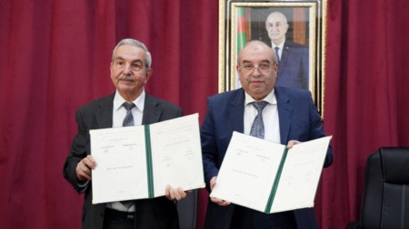قويدري يكشف عن إعداد أول قاموس للمصطلحات الصيدلانية