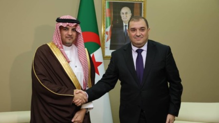 وزير العدل يلتقي برئيس جامعة نايف العربية للعلوم الأمنية