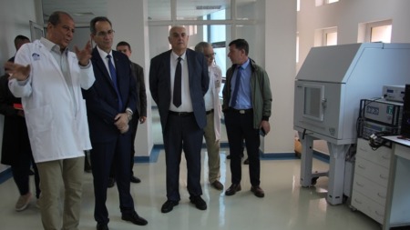 وزير التعليم العالي التونسي يزور جامعة هواري بومدين للعلوم والتكنولوجيا
