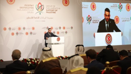 الجزائر لن تنخرط في مسار التطبيع وتدعو لفضح الممارسات الصهيونية باستراتيجية إعلامية متكاملة