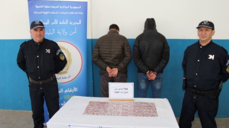 البليدة: الإطاحة بشبكة إجرامية وحجز أكثر من 80 ألف قرص مهلوس