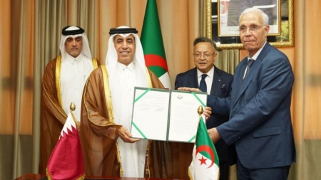 بداري يجتمع بمديري الجامعات الجزائرية المعنية بالتوأمة مع الجامعات القطرية