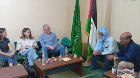 وزير الصحة العمومية الصحراوية يستقبل رئيس منظمة اطباء العالم الإسبان
