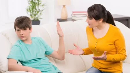 تصرفات لا تُجبري طفلك عليها