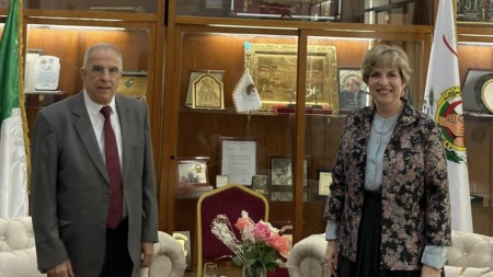 سفيرة واشنطن تُشيد بالكفاءات الجزائرية وتدعو المستثمرين الأمريكيين لدخول السوق الجزائرية