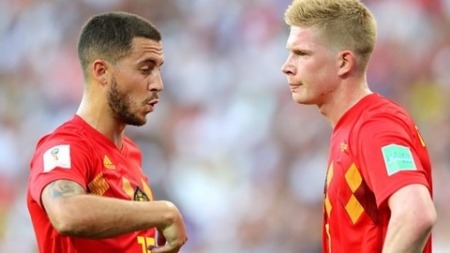 هازارد: دي بروين أحد أفضل اللاعبين في آخر 10 سنوات