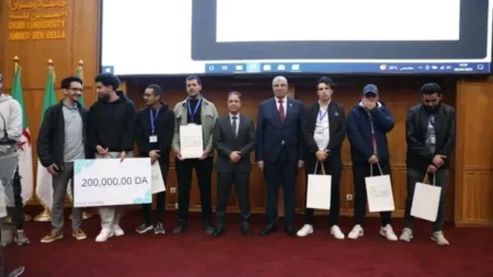 جامعة وهران 1 :المدرسة العليا للذكاء الاصطناعي تفوز بالمرتبة الاول في الهاكاثون الوطني