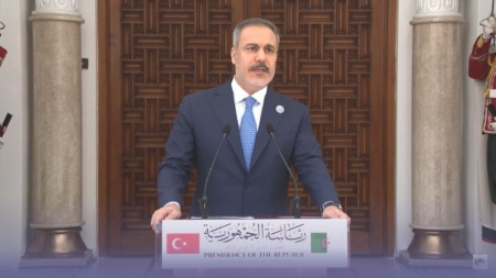 وزير الخارجية التركي يؤكد عقب استقباله من طرف الرئيس تبون.. ” أنقرة تدعم نهج الجزائر في حل القضايا الإقليمية سلميا “