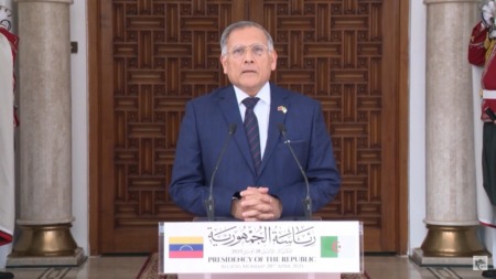 السفير الفنزويلي يشيد بالمستوى الرفيع الذي بلغته العلاقات الثنائية بين الجزائر وبلاده