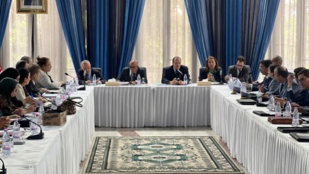 رزيق يطلق التحضيرات لمعرض التجارة البينية الإفريقية