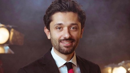 كريم محمود عبد العزيز يدعو إلى إلغاء السوشيال ميديا