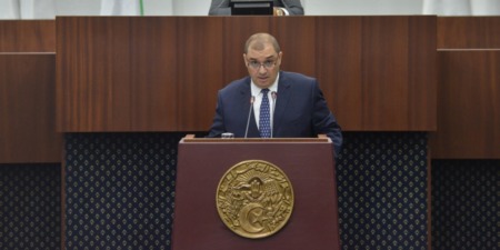 وزير العدل: الحكومة تستحدث مشروع مرسوم تنفيذي يتضمن ميثاق أخلاقيات وسلوك العون العمومي