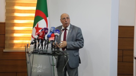 في تصريحه للموعد اليومي.. الأستاذ موسى بودهان: الاستشارة لم تعد خيارا بل ضرورة لضمان تشريع متين يحترم الدستور