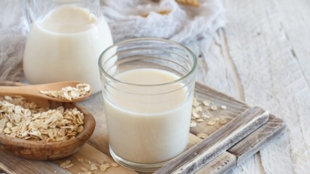 الشوفان بالحليب.. للباحثين عن الصحة العامة