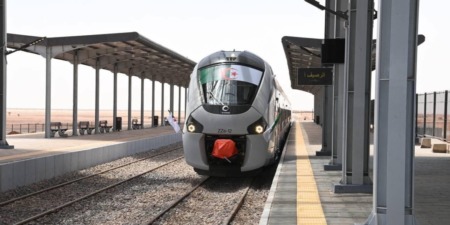 وضع 04 قطارات لنقل المسافرين حيز الخدمة على خط بشار- العبادلة – بشار