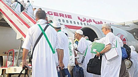 حج2026: فتح الرحلات عبر البوابة الجزائرية للحج وتطبيق ركب الحجيج