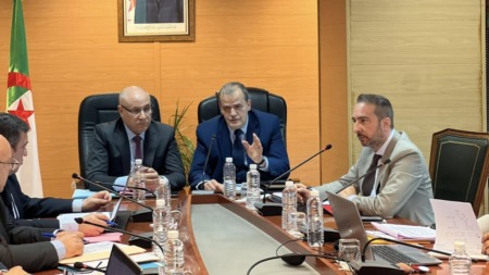 عقد اجتماع تنسيقي لتجسيد توجيهات الرئيس تبون بخصوص تموين السوق الوطنية