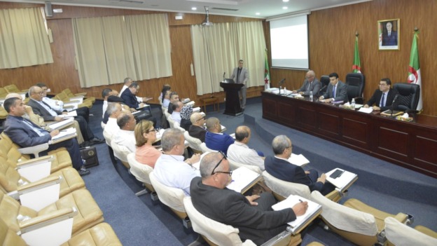 سعداوي يسدل الستار على جلسات دراسة تعديل القانون الأساسي والنظام التعويضي مع النقابات