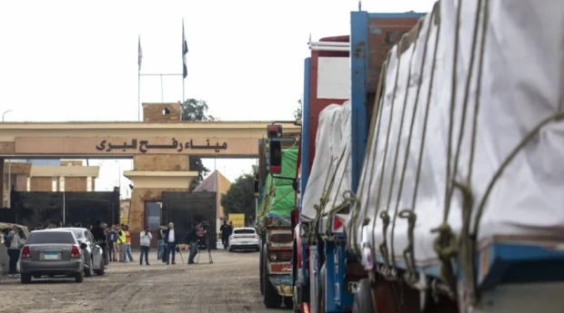 حماس: منع دخول آلاف الشاحنات لغزة بينما يموت الأطفال جوعًا جريمة مركبة