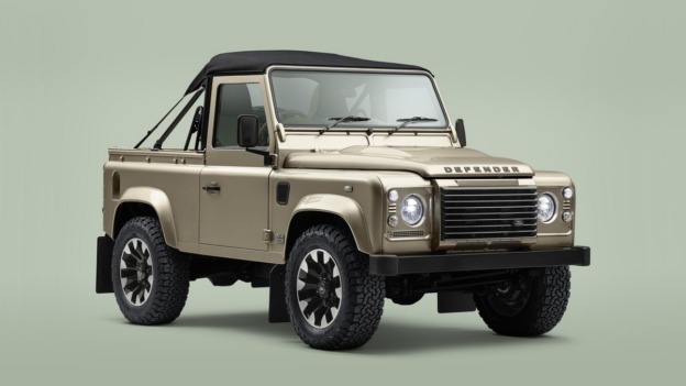 لاند روفر كلاسيك تقدم ديفندر V8