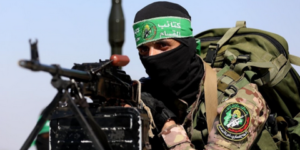 القسام: أوقعنا قوة صهيونية بين قتيل وجريح واستهدفنا دبابتين وجرافة شرقي خانيونس