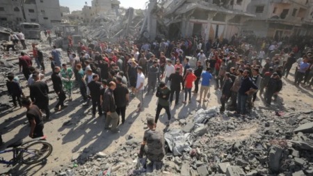 17 شهيدا بمجزرة في خان يونس والاحتلال يواصل خنق غزة بتجويع ممنهج