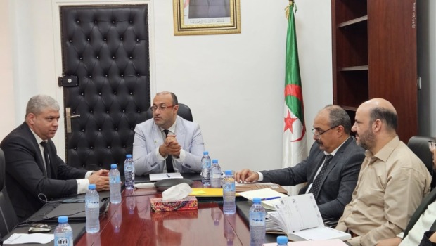 مزوغ يعقد شراكة استراتيجية مع الديوان الوطني للمطبوعات الجامعية
