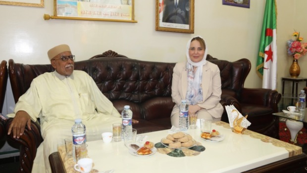 حملاوي تزور الخليفة العام للزاوية التيجانية