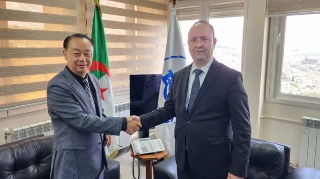 المدير العام للإذاعة الجزائرية يستقبل السفير الصيني في الجزائر