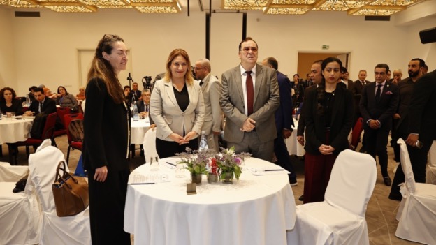 شراكة بين وزارتي الاتصال والبيئة لتعزيز تكوين الصحفيين في القضايا البيئية