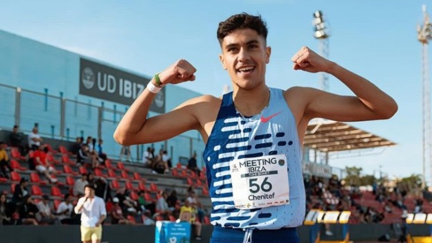 الجزائري هيثم شنيتف يفوز بسباق 800 م