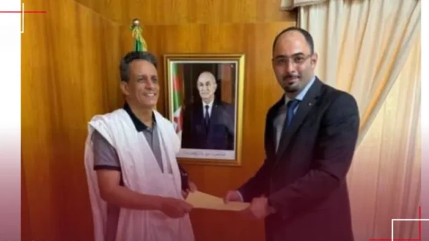 الجزائر تتسلم درع تظاهرة “عاصمة الثقافة الحسانية لعام 2025”