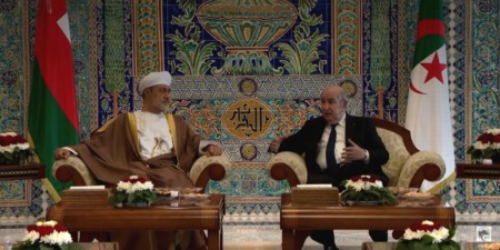 الرئيس تبون يجري محادثات ثنائية مع أخيه جلالة سلطان عمان الشقيقة