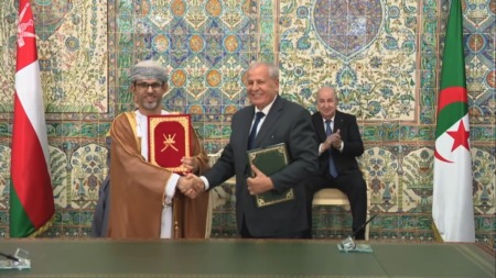 سوناطراك وأبراج العمانية تمهدان لتأسيس شركة مشتركة لتقديم خدمات متكاملة لحقول النفط