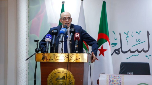حمس تدعو إلى ضرورة تعزيز الصفوف وتحصين الجبهة الداخلية